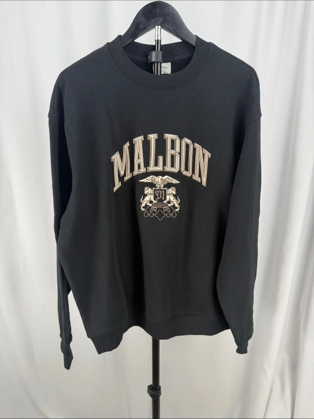 NWT Malbon Golf Black Embroidered Crest Crewneck Sweatshirt – Size Small